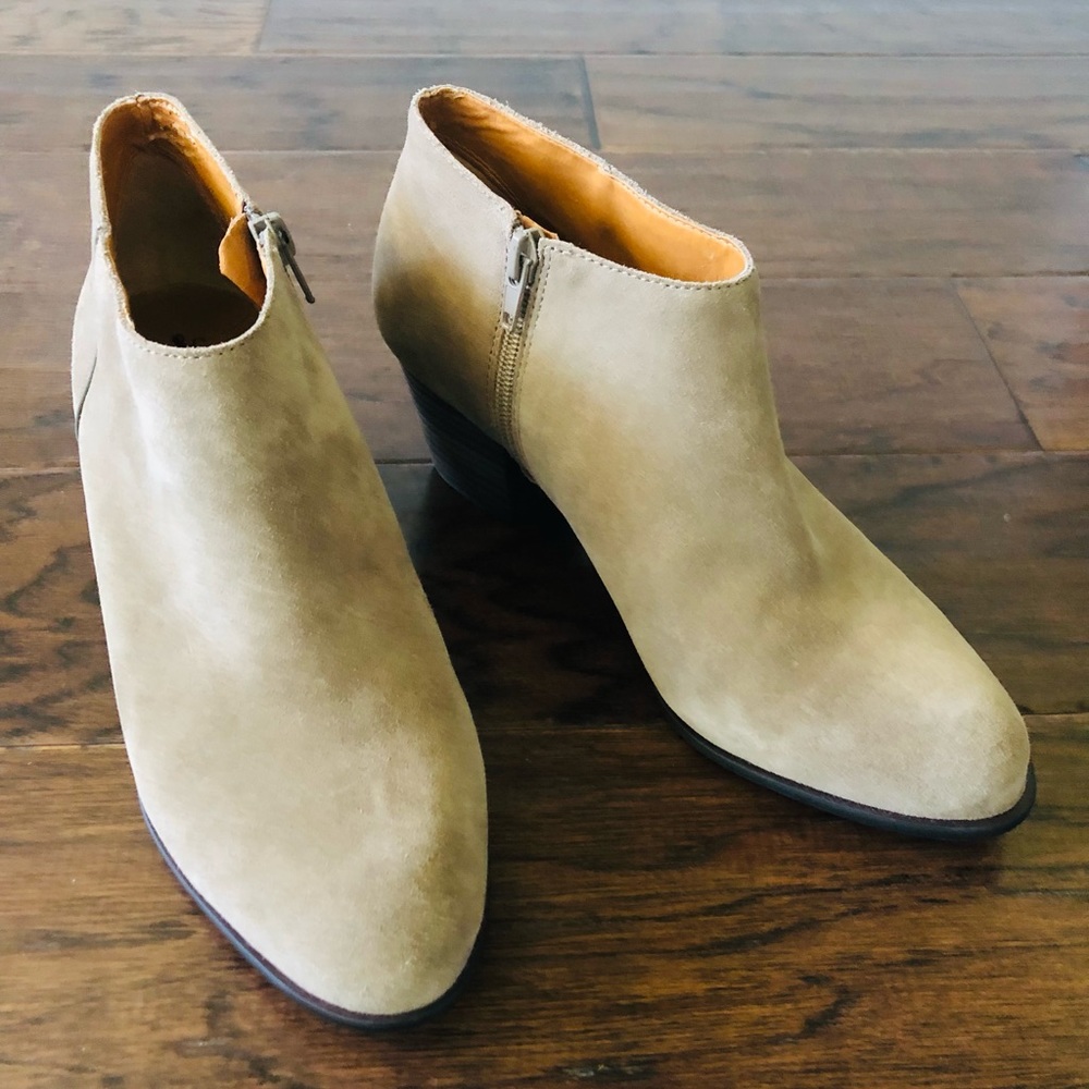 Womens Tan Lucky Brand Booties Size 8
